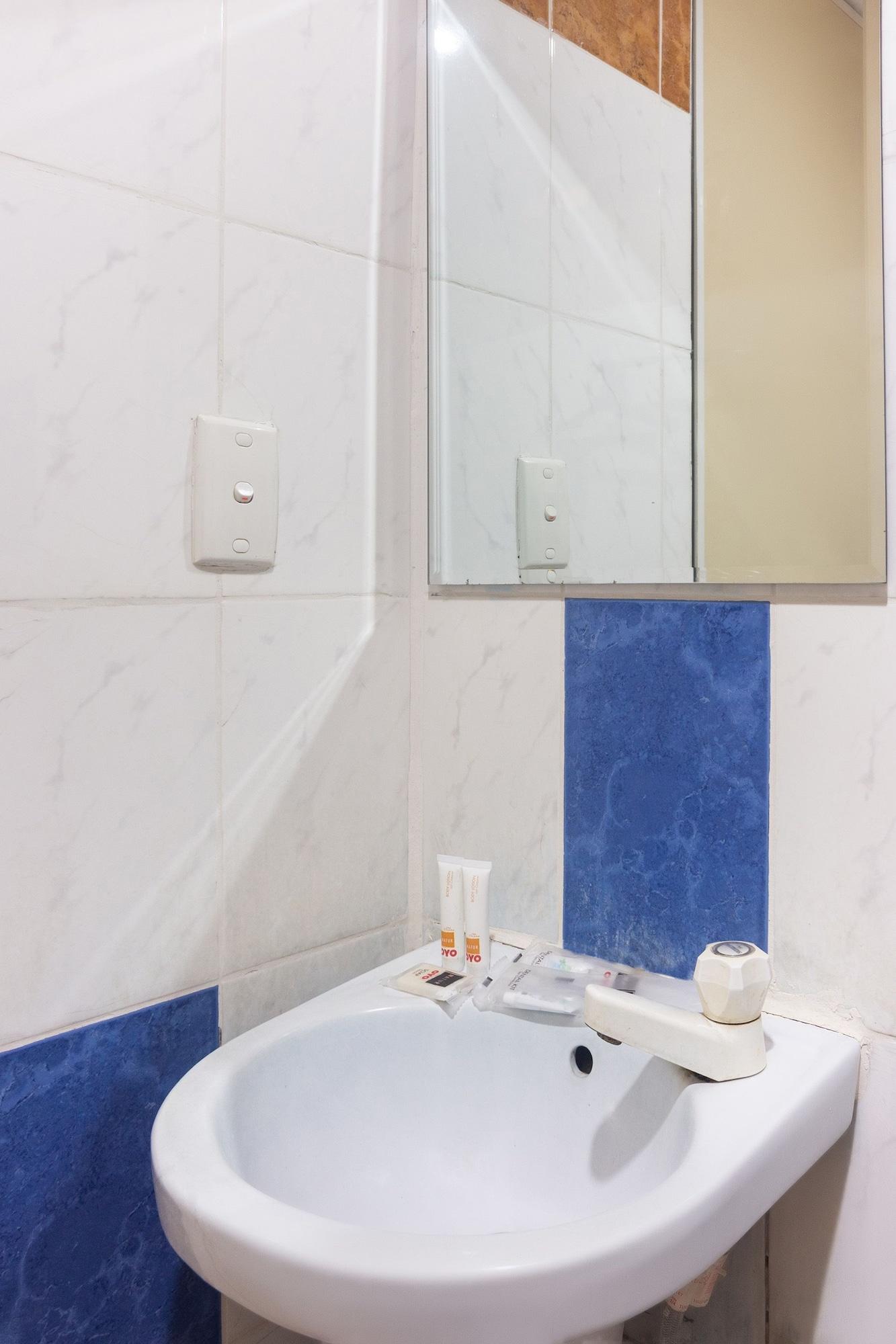 Oyo 174 Westview Pension Cebu Bagian luar foto